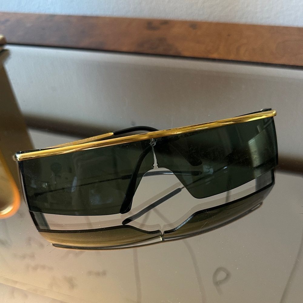Versace Sunglasses with Gold Frame and Dark Lenses